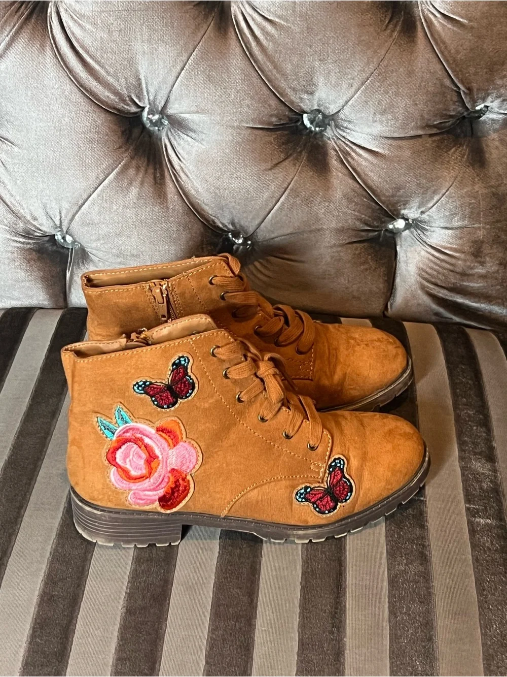 🥾 American Heritage Embroidered Combat Boots 🌸🦋